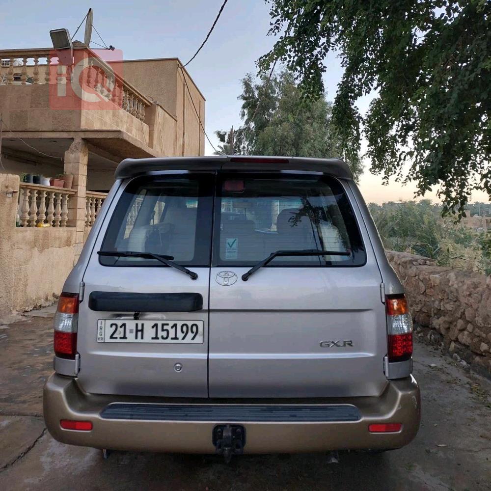 تويوتا لاندكروزر